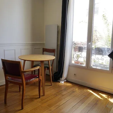 Charming Apt Near The St Martin Canal Paris
